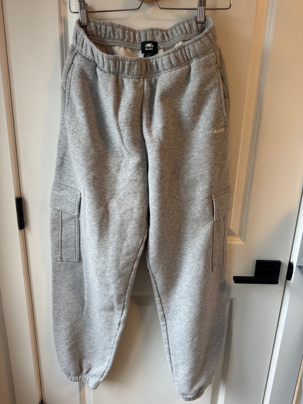 Roots Light Gray women’s Cargo Sweatpants